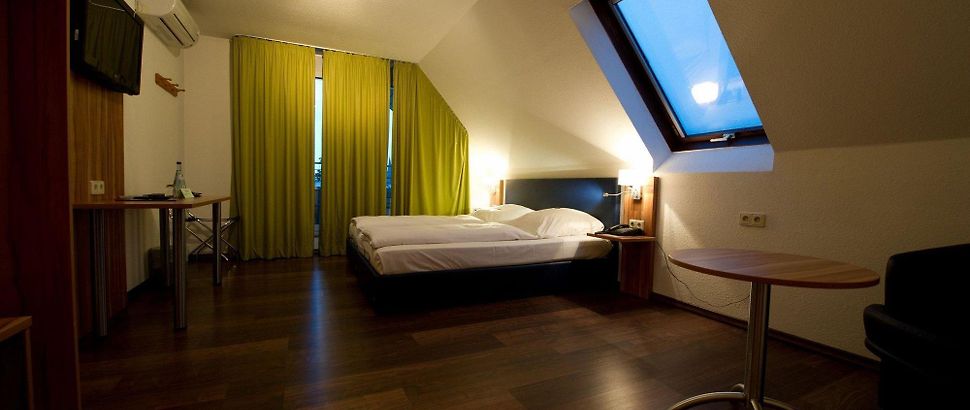 Screech Flicker Astonishment Hotel Domino Stuttgart, Germany